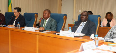 Assemblée nationale: Politique-Gabon/ Activités parlementaires : Le ministre des Réformes institutionnelles face aux députés.